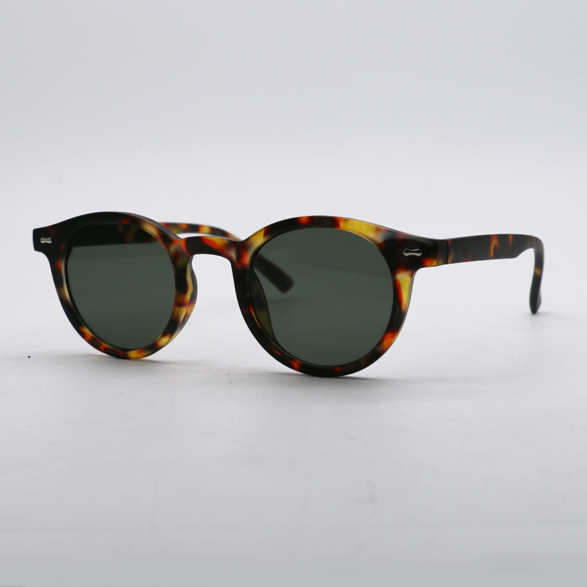 Round Frame Sunglasses with Ocean Lenses for Trendy Men and Women