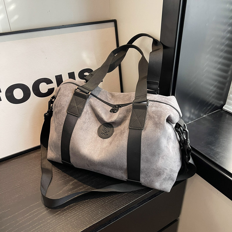 Top brand high-quality new free designer bag travel short distance small lightweight travel outdoor travel large capacity handbag fitness bag new free