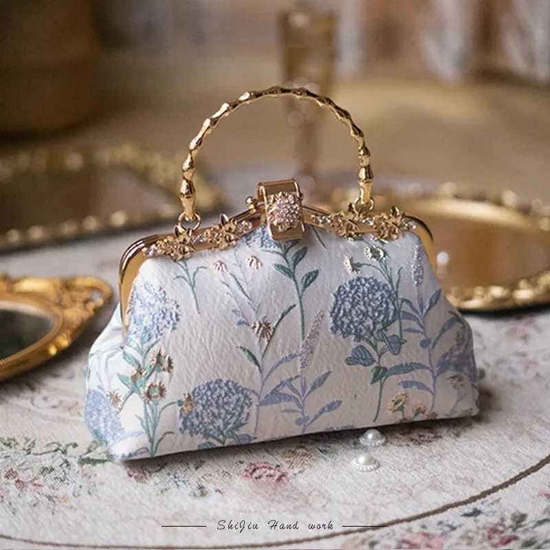 Vintage Fashion Wedding Bag Flowers Diamond Top Handle Lock Bags Chain Women Shoulder Crossbody Bag Bags Womens Handbags Purses Z250617