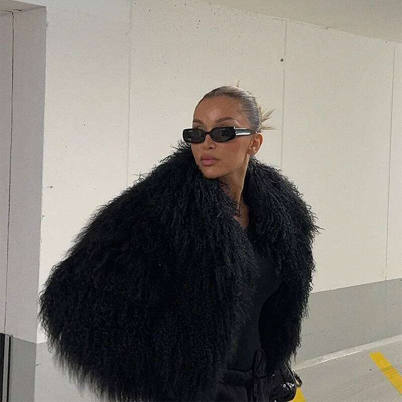 Fashion Solid Faux Fur Lapel Crop Thick Jacket Elegant Long Sleeve Fluffy Cardigan Coats Winter New Warm Street Female Outwear