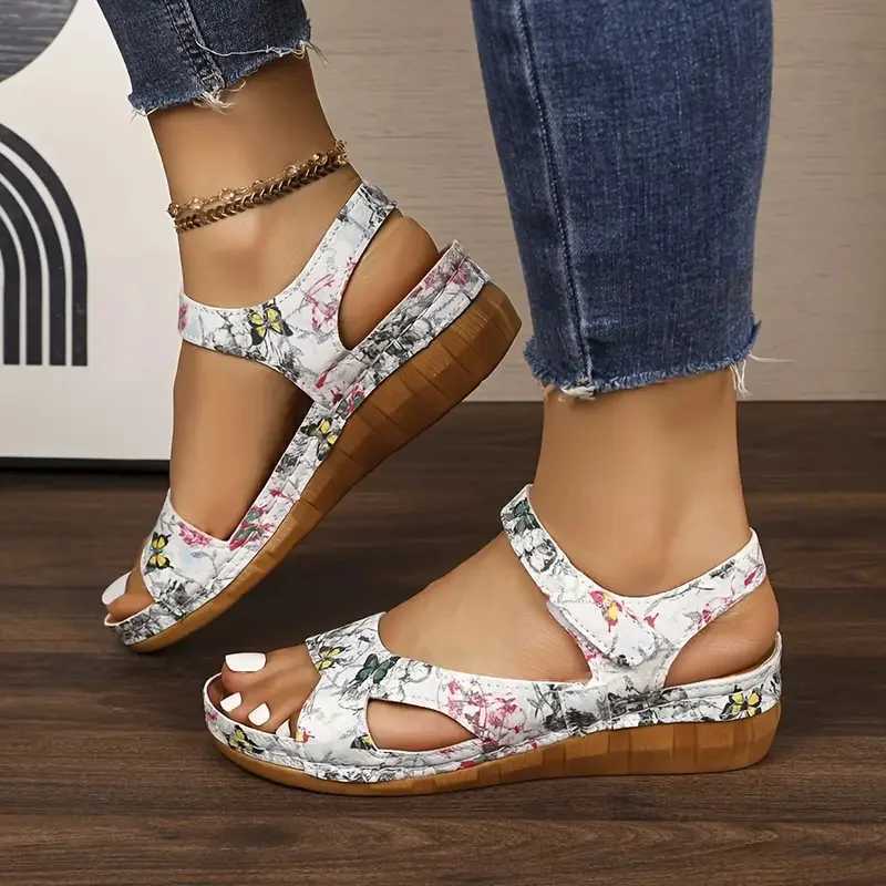 Women Sandals 2025 New Summer Beach Sandals Women Heels Sandalias Casual Wedges Footwear Summer Shoes Soft Heeled Sandals Woman Z250617