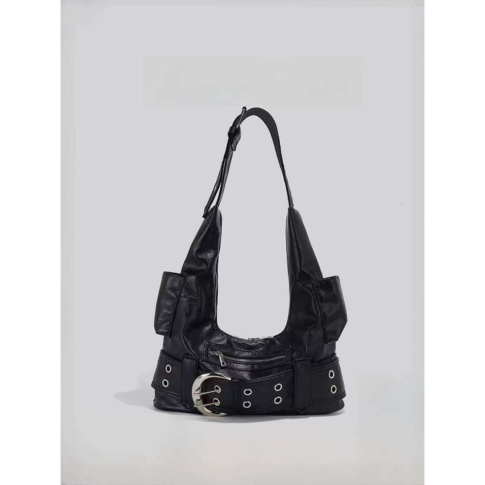 Fashionable Hot Girl Style Underarm Capacity Versatile Sweet Cool Motorcycle Fashion Commuter High end Large Bag