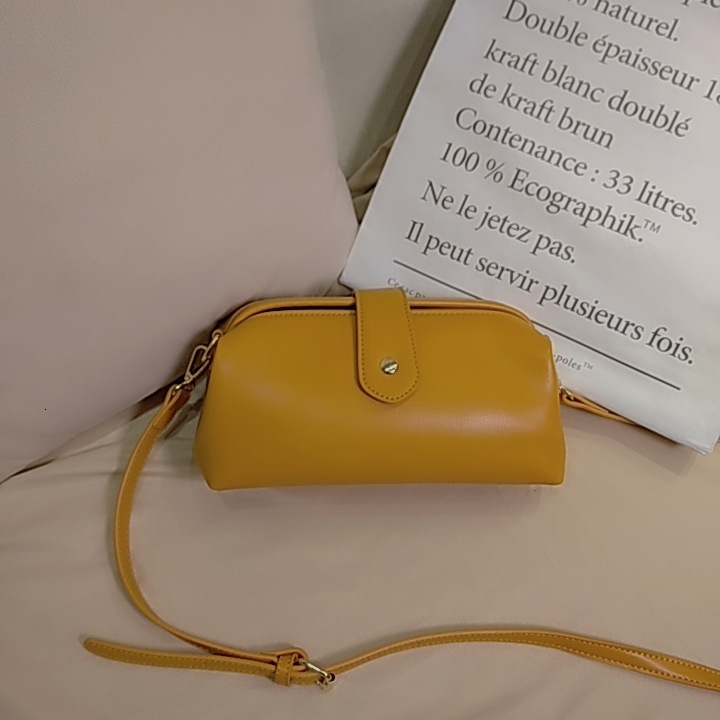 Free Shipping 2025 New Designer Bag Retro Women's Handmade Soft Mouth Shoulder Handbag Casual Fashion High-quality Shopping Bag