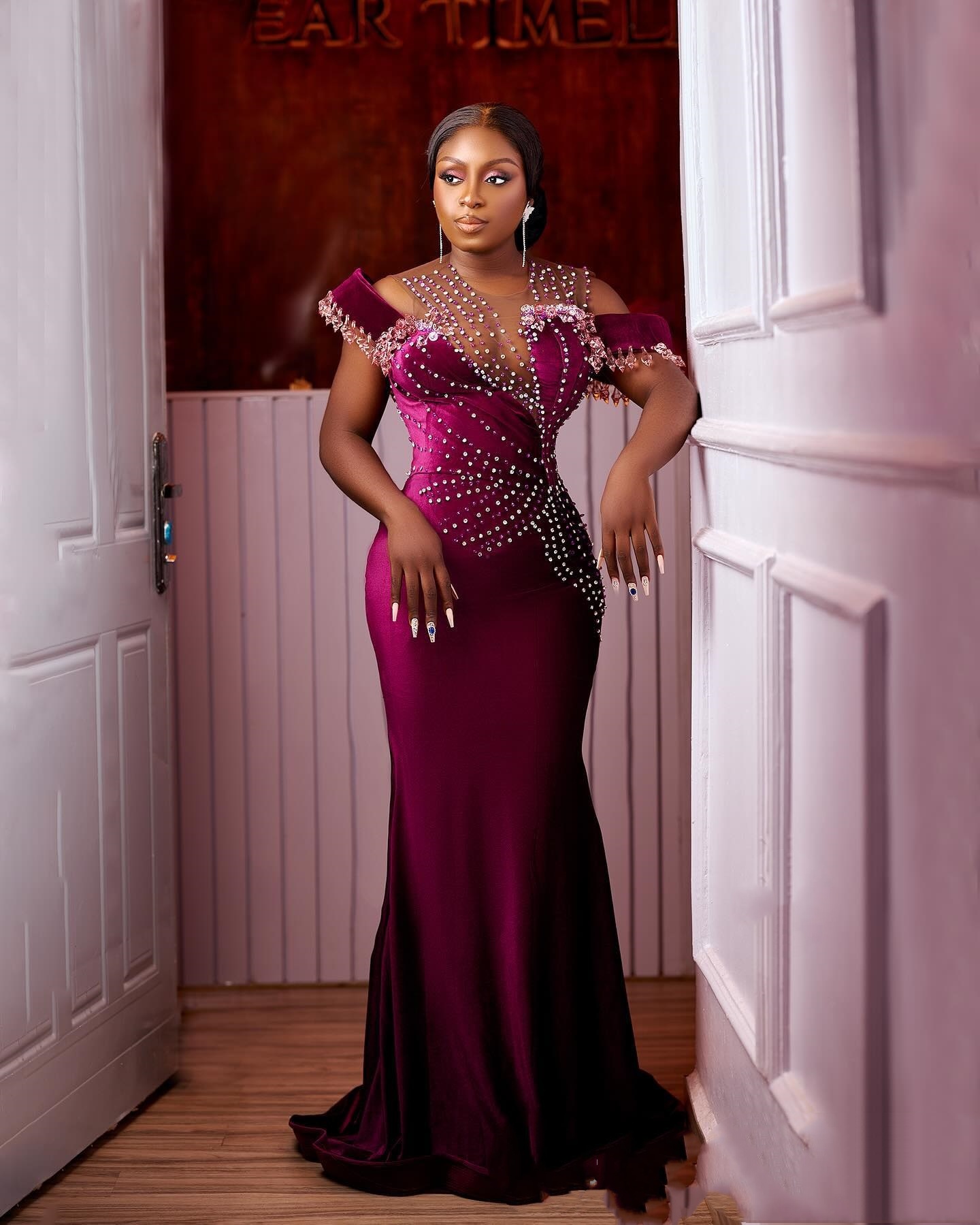 Luxurious Mermaid Prom Dresses Velvet Pearls Beading Sheer Neck Evening Gowns Rhinestone Birthday Party Customized Special Occasion Dress