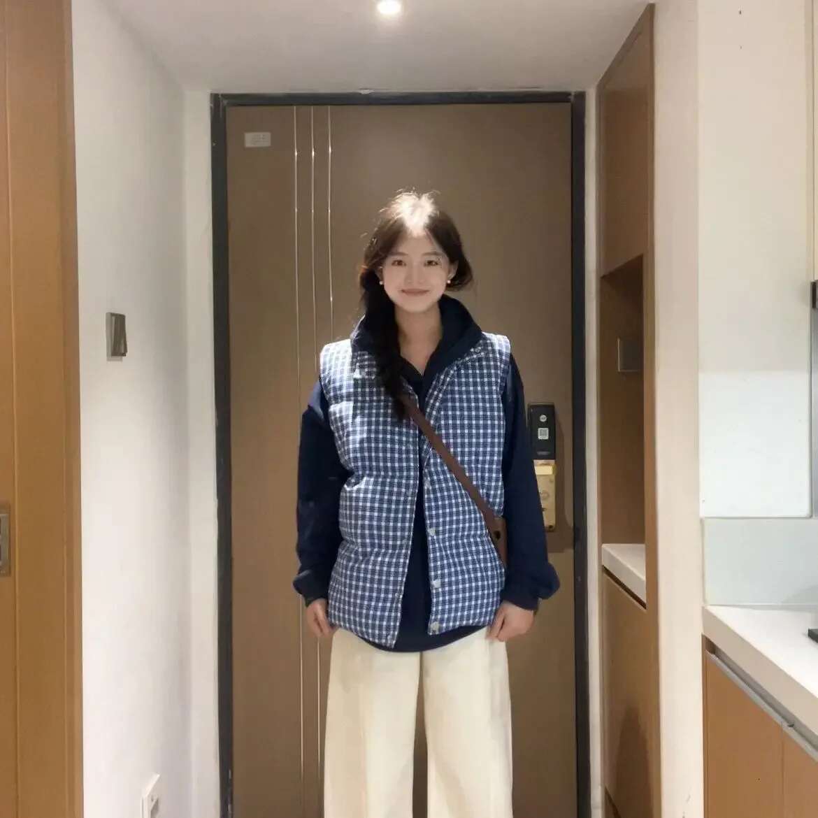 Womens Padded Cotton Vests Quilted Half Short Youthful Winter Clothing Lady Giletes Lightweight Cold Pretty Cheap Classic Warm