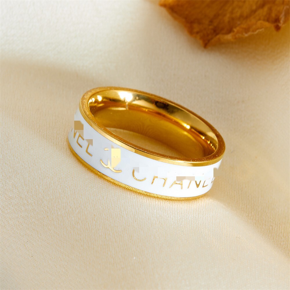Fashion Light Luxury Style Gold Plated Oil Drop for Women, Unique High-end Titanium Steel Non-fading Ring