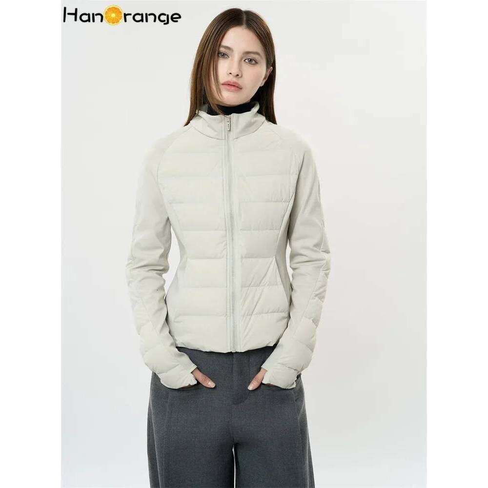 HanOrange 2024 Winter Fashion Outdoor Sports Quilted Jacket Women Splicing Lightweight Warmth Slimming Top White/Black