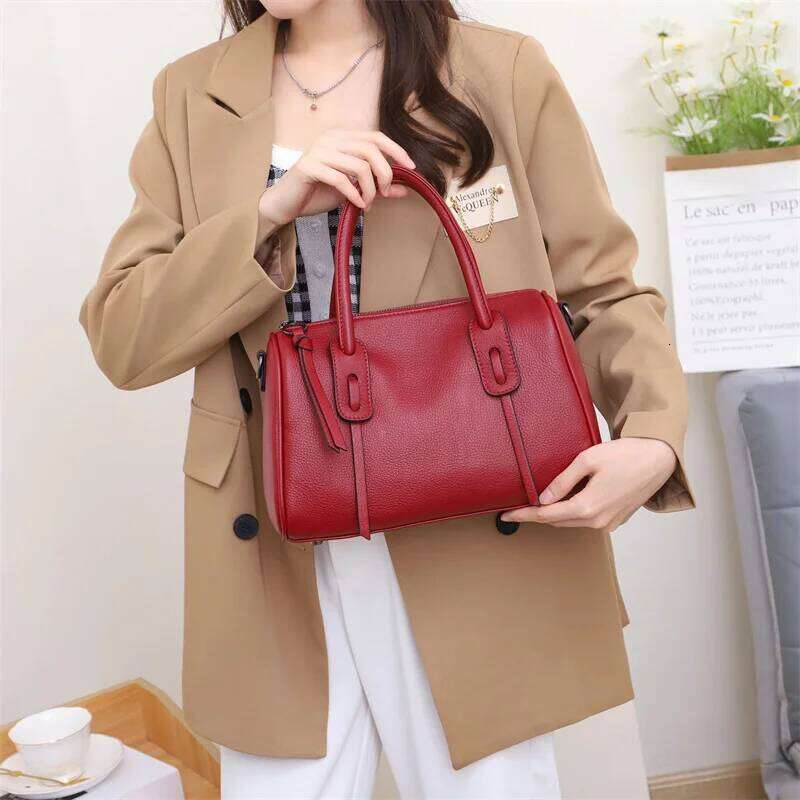 2025 New Women Cow Tote Bag Solid Pattern Genuine Leather Handbag Fashion Ladies Cowhide Shoulder Or Sling Bags
