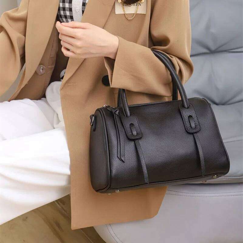 2025 New Women Cow Tote Bag Solid Pattern Genuine Leather Handbag Fashion Ladies Cowhide Shoulder Or Sling Bags