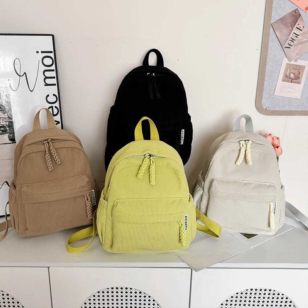 Simple Solid Color Backpack for Women New Student Backpack Large Capacity Commuting Backpack Z250617