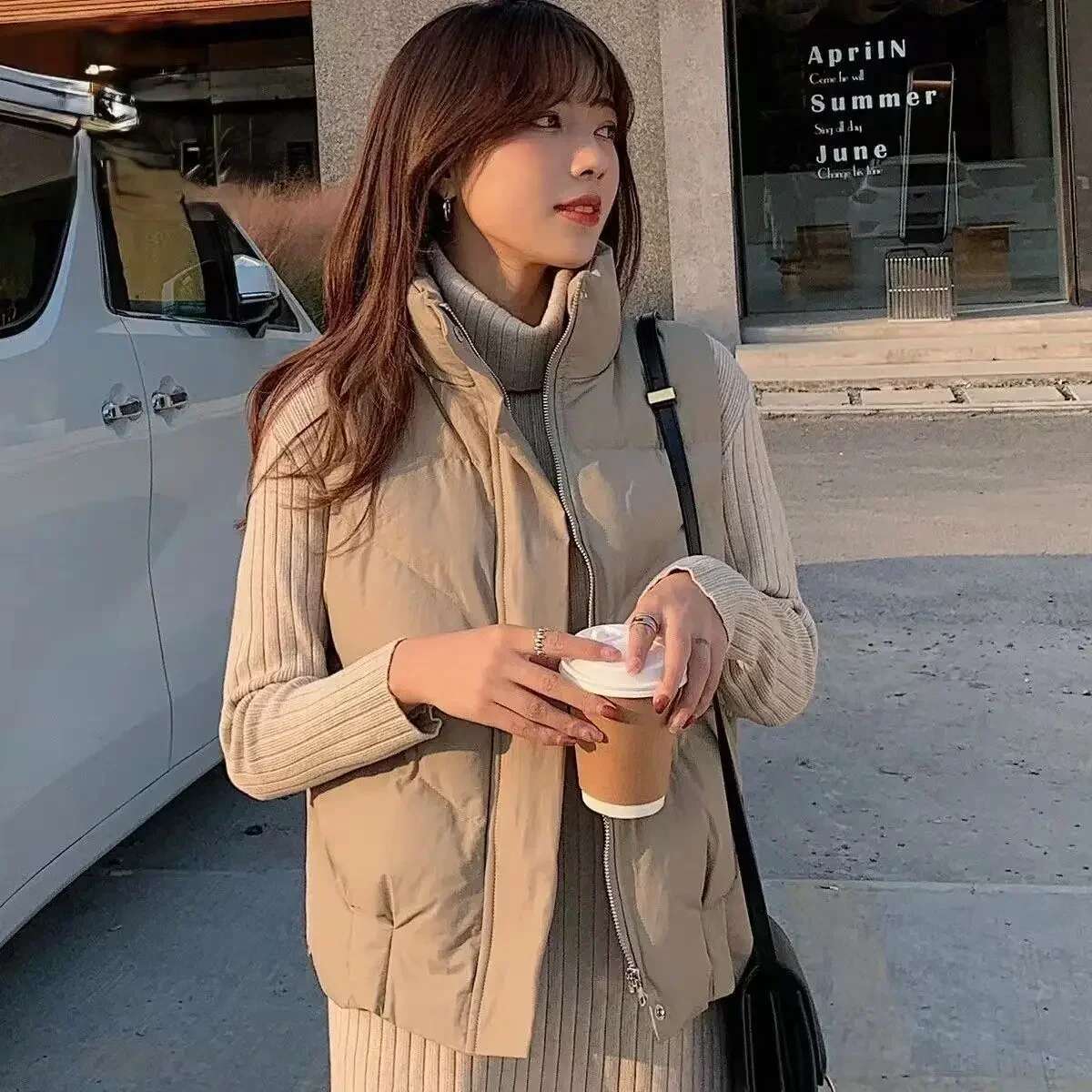 Womens Vests Short Zipper Half Winter Clothing Demi-season Lady Padded Cotton Giletes Trend 2025 Insulated Korean Style Casual