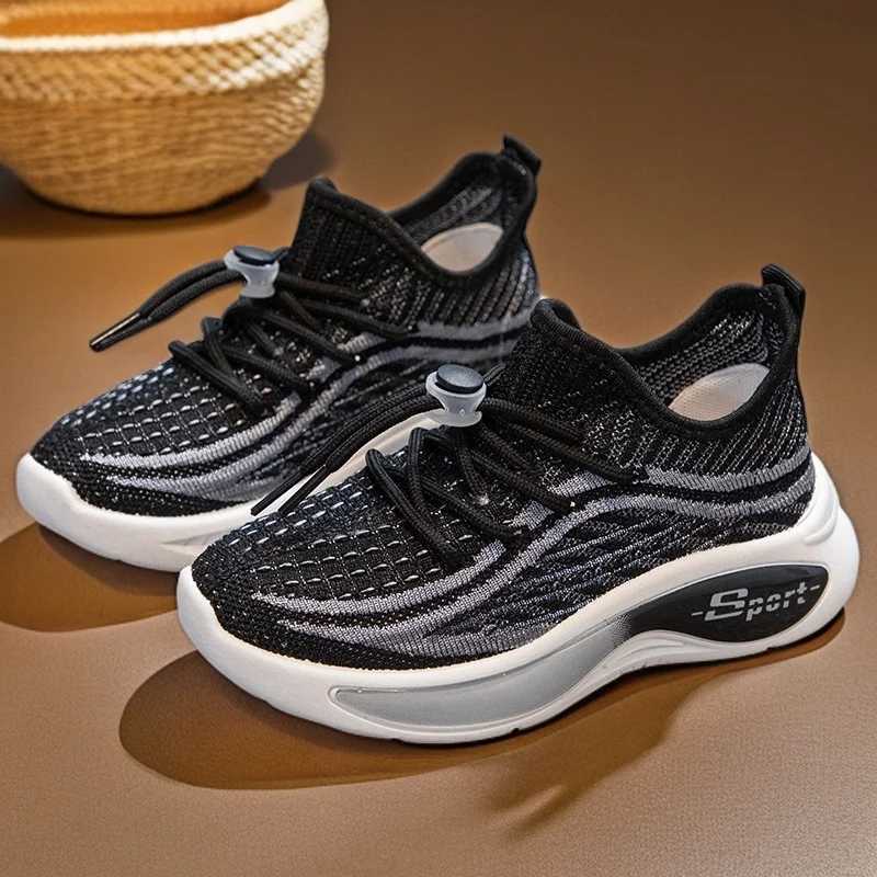 Girls sports shoes breathable 2025 spring and summer new fly woven mesh surface childrens running shoes soft sole Z250618