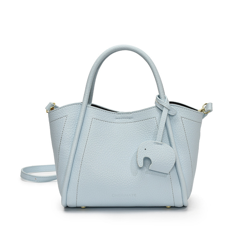 Free shipping designer Trendy Fashion Handbag Basket Bag 2025 New Niche High-end Shoulder Bag Versatile Bucket Bag Women Bag