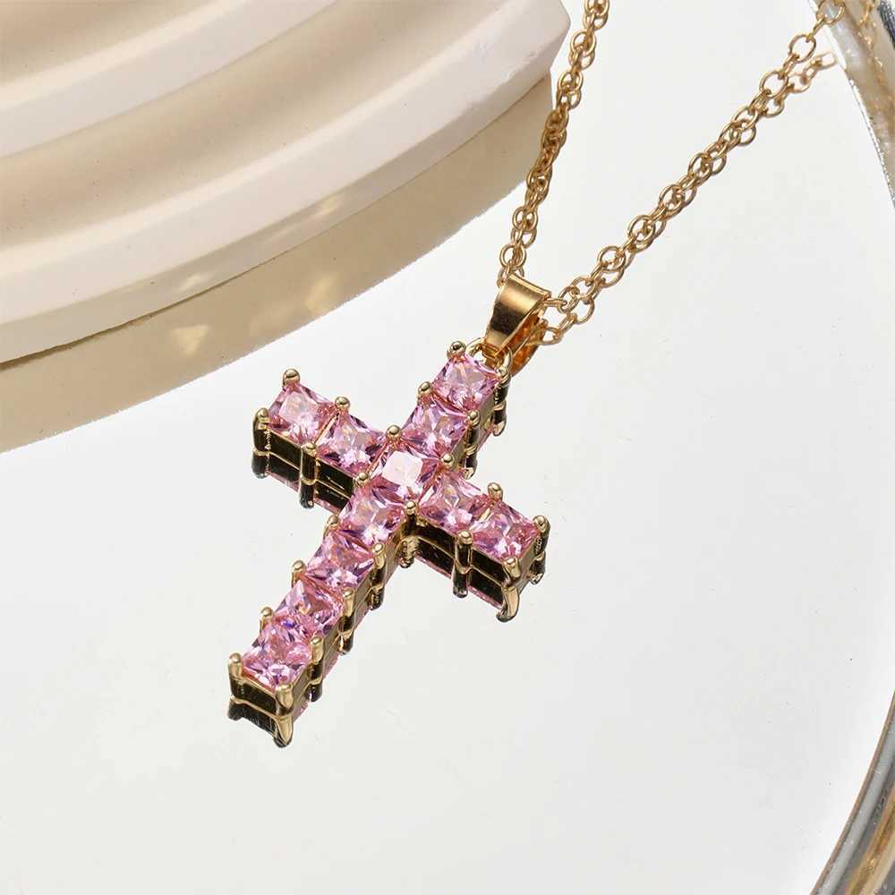Fashion Crystal Cross Pendant for Women New Multi Color Shiny Romantic Exquisite Necklace Party Leisure Female Jewelry Gift 2024 W250618