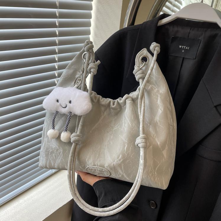Free shipping designer Niche Underarm Bag for Women 2025 New Versatile Pleated Crossbody Bag Commuter Large Capacity Tote Bag