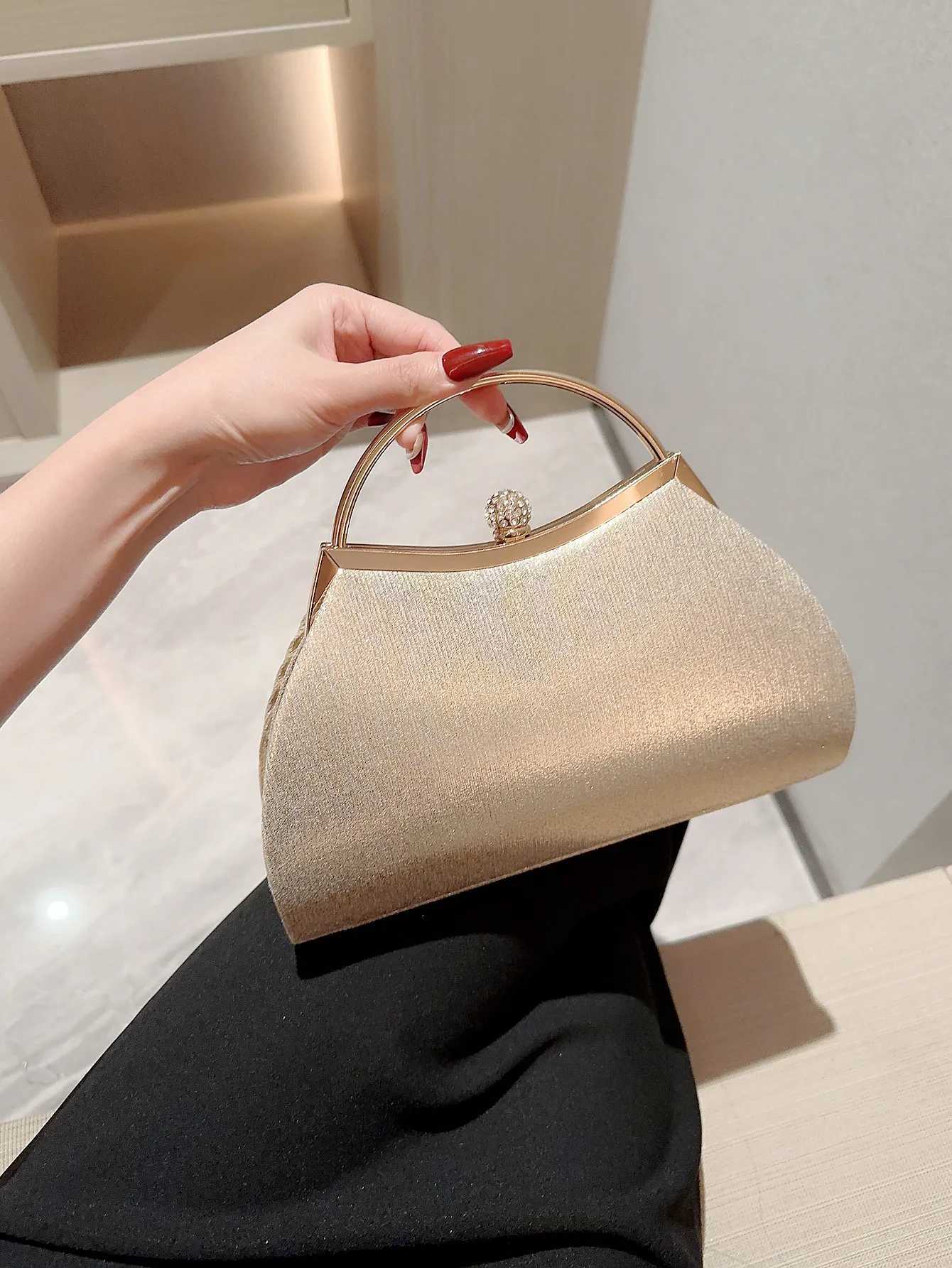 Womens classic pleated design shiny handheld evening bag with rhinestone decoration evening bag dress bag party bag prom bag dr Z250618