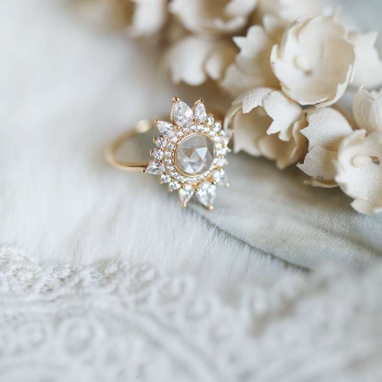 Hedwig's Theme High Imitation Luxurious Natural White Topaz Versatile Ring