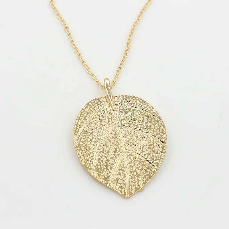 1PC Charm Gracef Shiny Golden Exquisite Pendant Necklace Long Sweater ChainC250617
