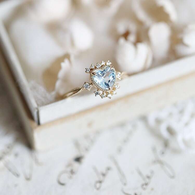 Brooklyn Winter" Pure and Beautiful Girl Natural Sky Blue Topaz Heart Light Luxury Versatile Ring