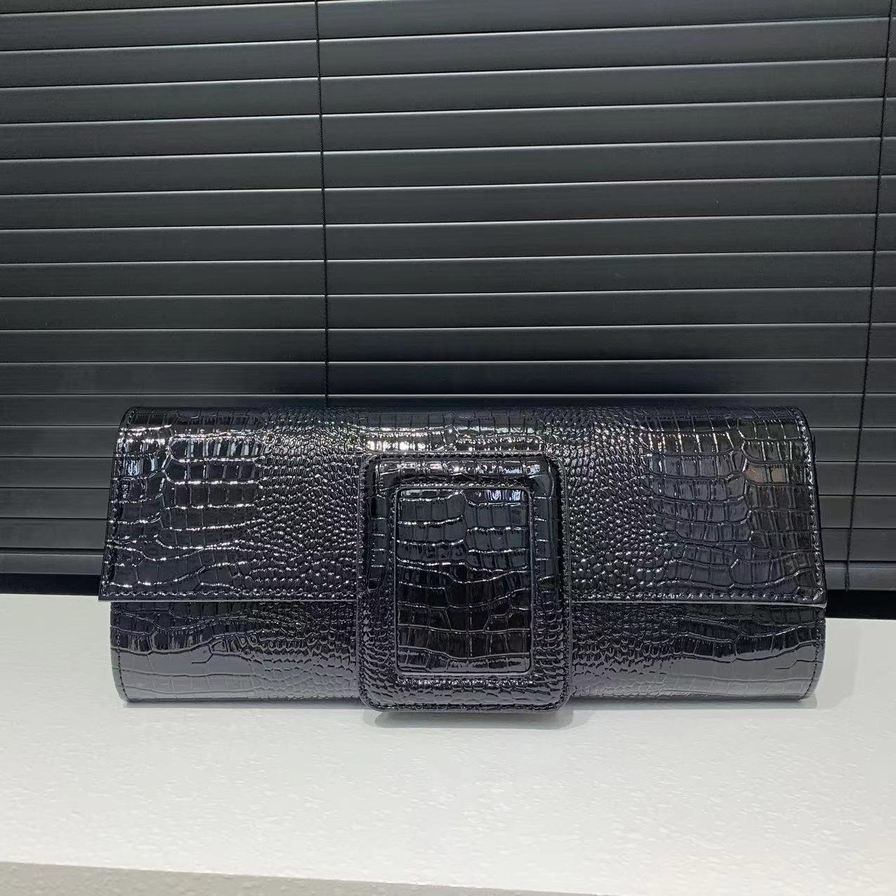 Free Shipping Designer Cross-Border Exclusive Amazon Luxury bag Hot-Selling Women's Fashion Retro Large Capacity Crocodile Pattern Commuter Clutc