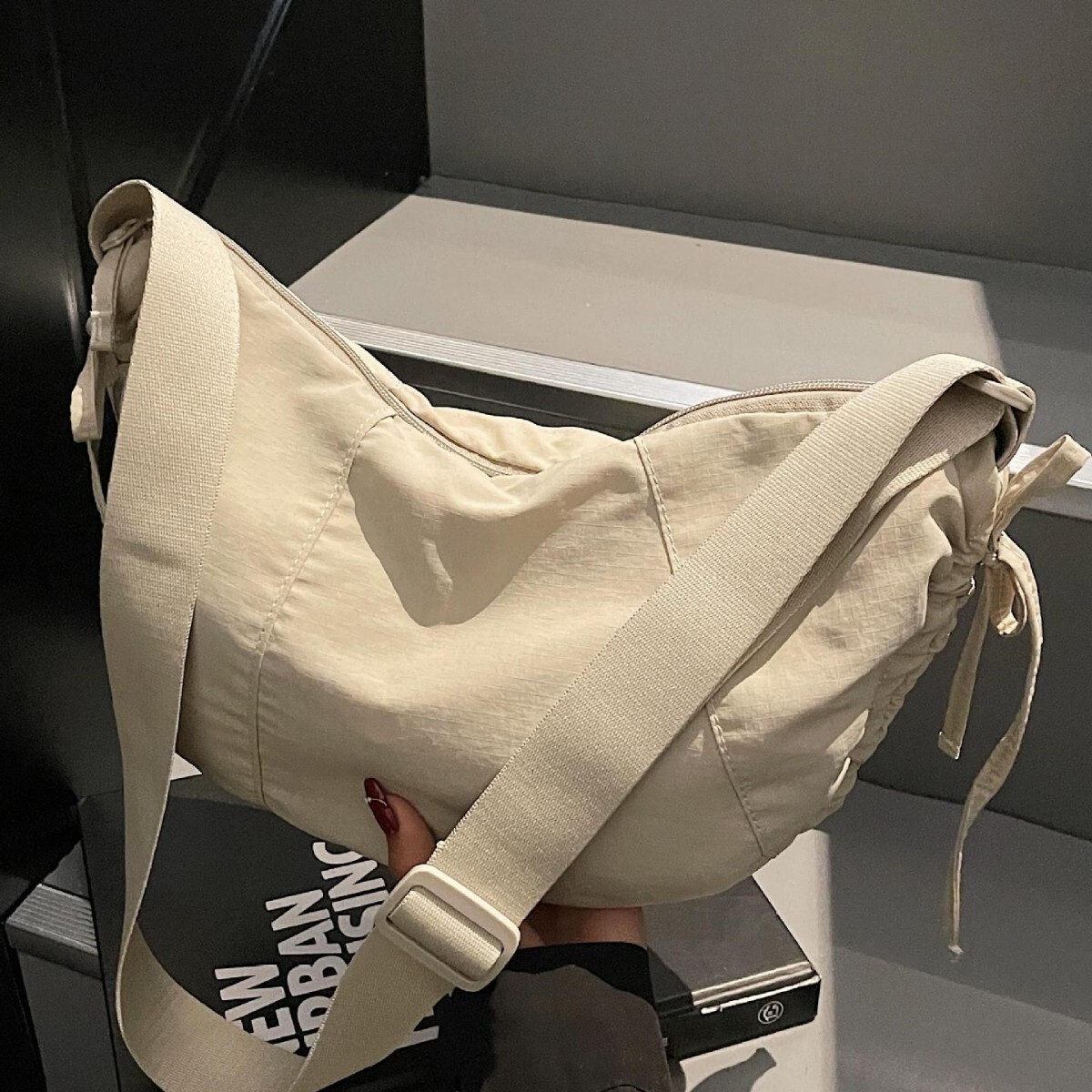 Free shipping designer Hot-Selling Nylon Bag for Women Large Capacity 2025 New Lightweight Dumpling Bag Trendy Fashion Crossbody Bag for Going Out