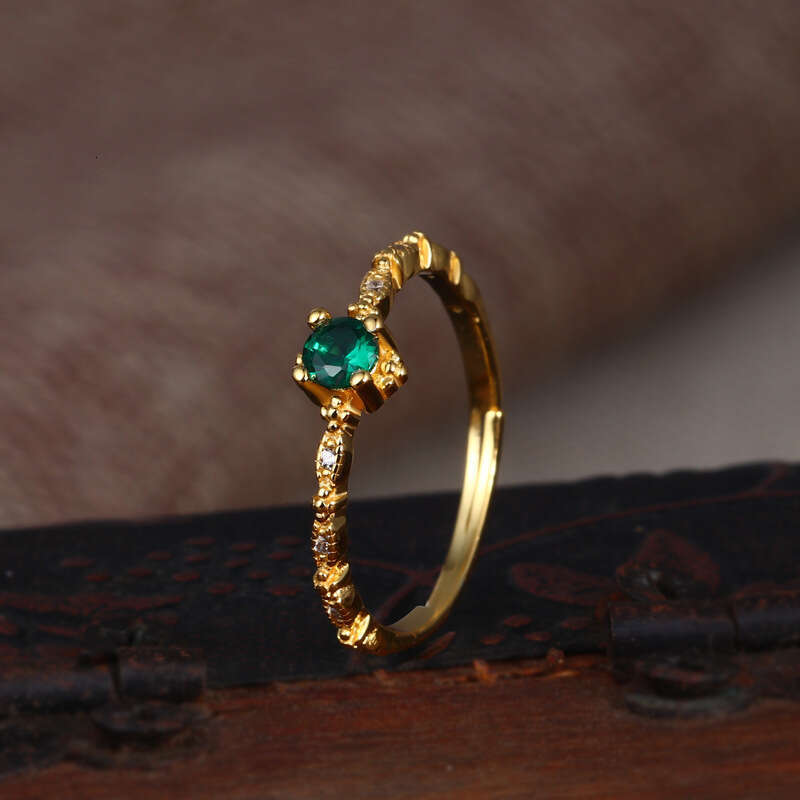 Inlaid Emerald for Women, Niche Design, Fashion, Blue Light Luxury Open Zircon Ring Jewelry