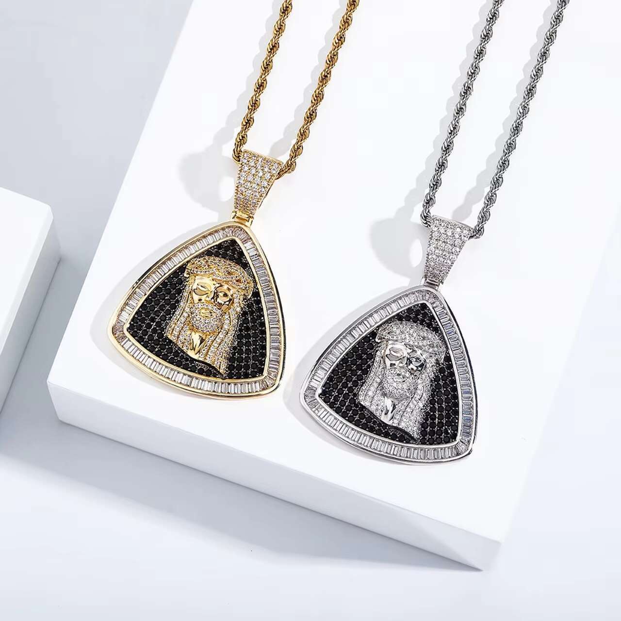 High Quality 14K Gold Plated Iced Jesus Face Pendant Baguette Moissanite Diamond Necklace in Hip Hop Christianity Style