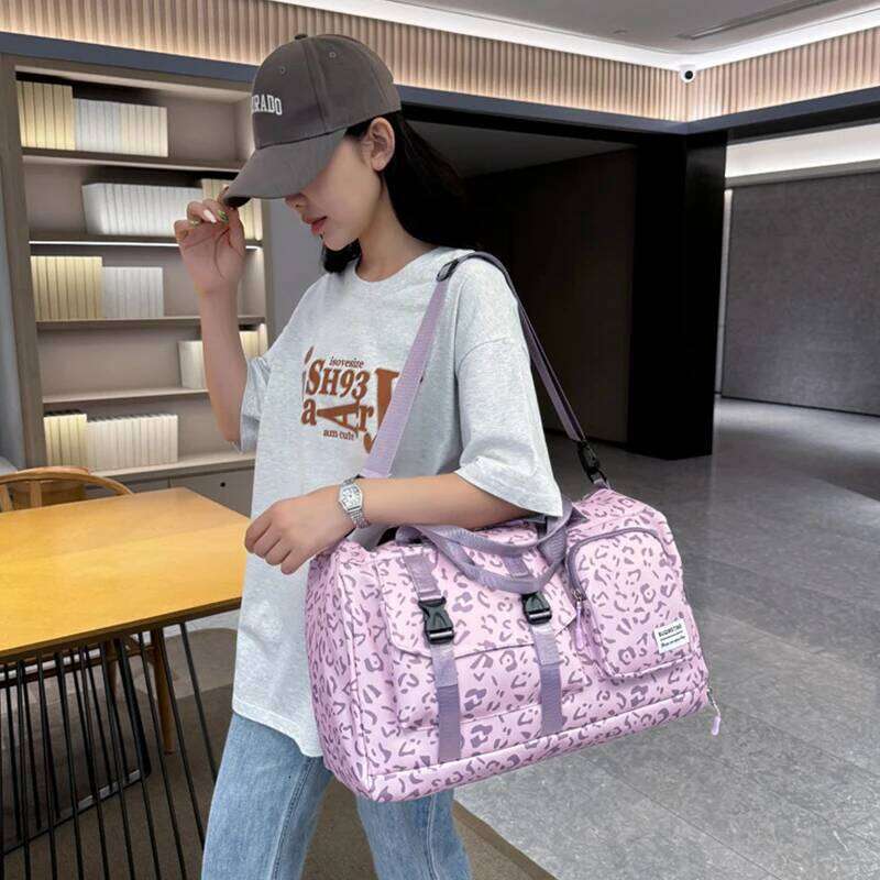 2024 New Fashion Capacity Gym Bags With Independent Shoes Warehouse Summer Outdoor Yoga Oxford Cloth Duffle Fiess Handbag