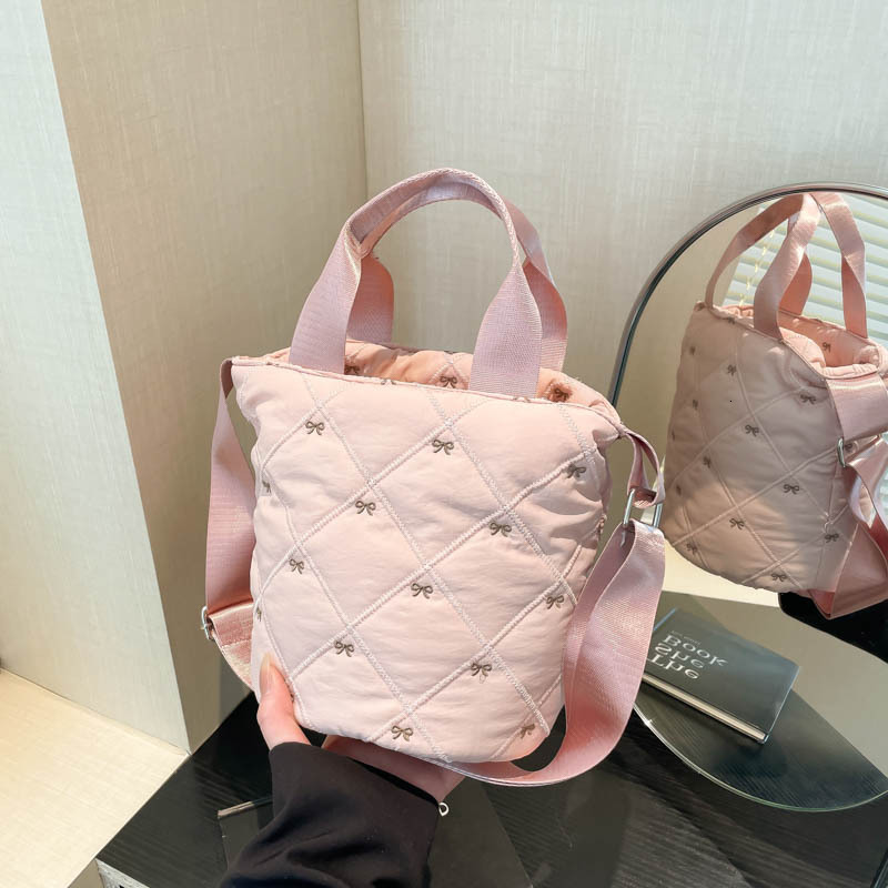 Free Shipping For Designers Korean Style Quilted Luxury Bag Bowknot Embroidered Bag Versatile Crossbody Bag 2025 New Niche Shoulder Bag Handheld Bucke