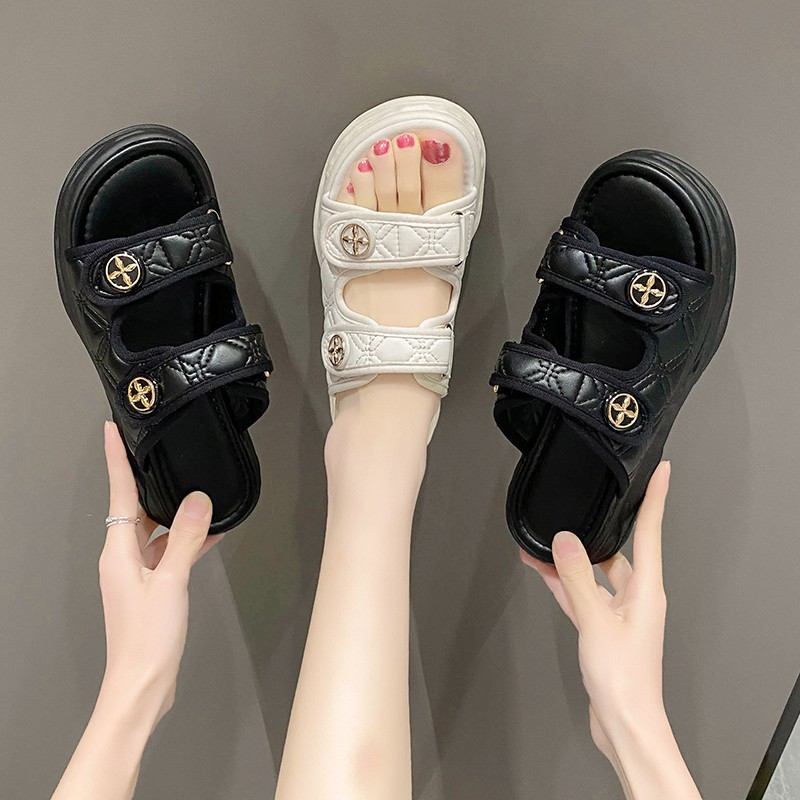 2025 new Free shipping flat for womens designer sandals black white Summer beach slippers size 35-40