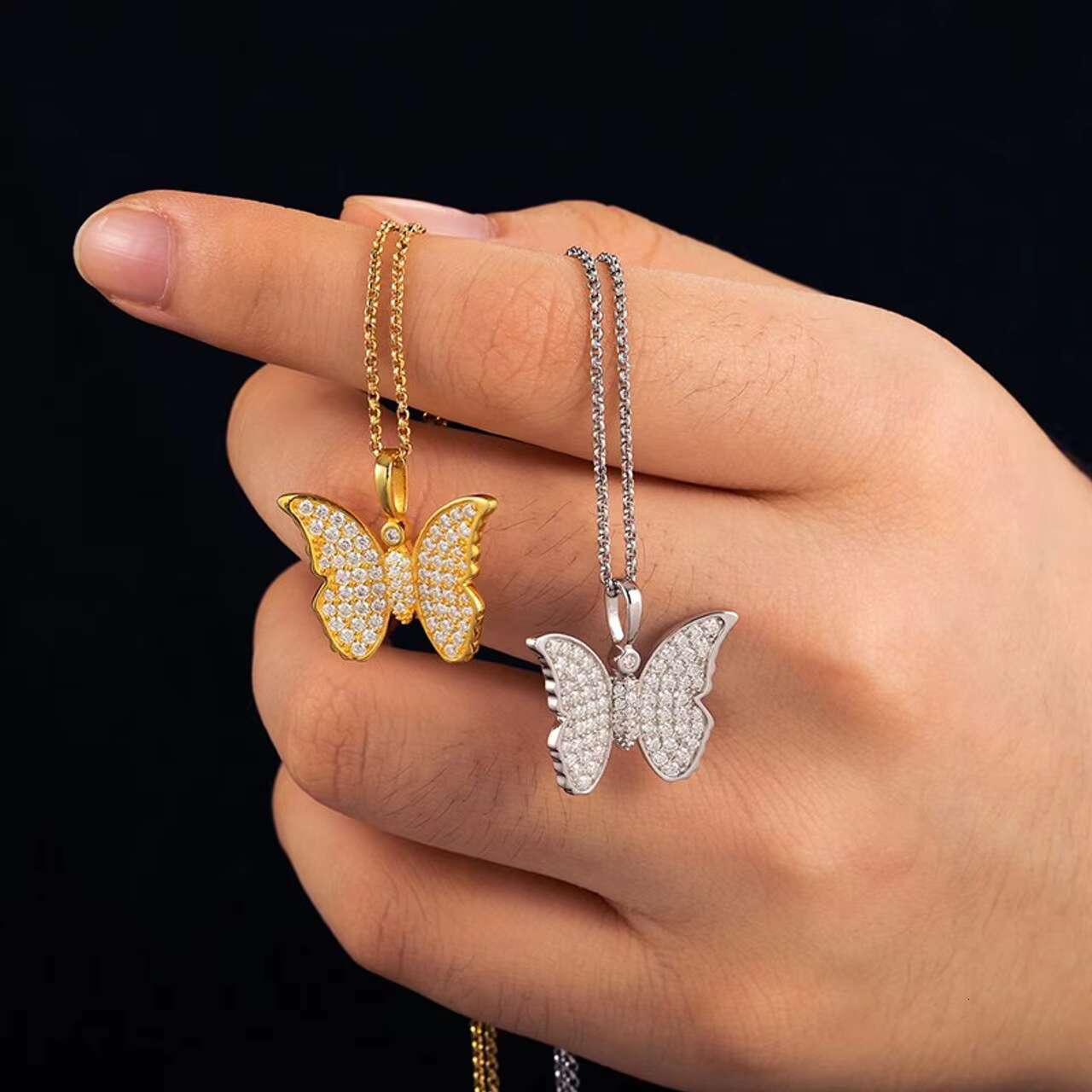Luxury Womens 925 Iced Blinged Moissanite Necklace Elegant Butterfly Pendant Solid Casual Fashion Jewelry New Design