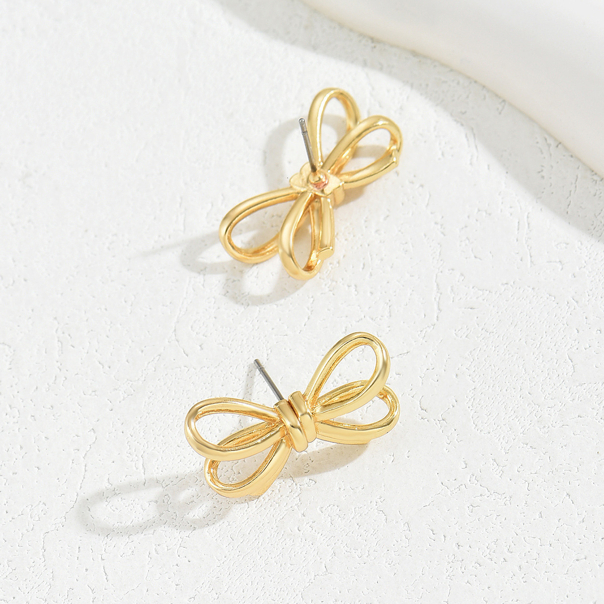 Sweet Korean Style Bowknot Personality Hollow Multi-layer Gold Stud Versatile Internet Celebrity Earrings