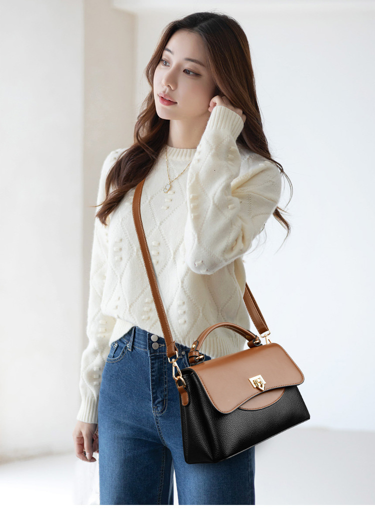 Designer's Free Delivery Handbag 2025 Luxury Bag New Multi-purpose Single-shoulder Crossbody Bag Korean Version Women's Small Square Bag