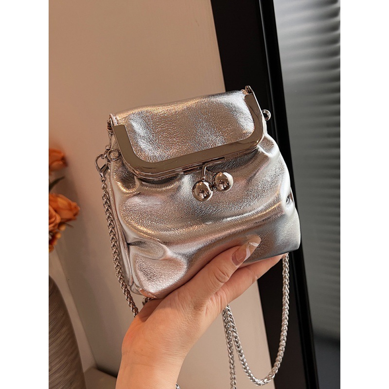 2025 Summer New Women's Silver Small Bag Designer Fashion Casual Crossbody Bag Exquisite Mini Bag