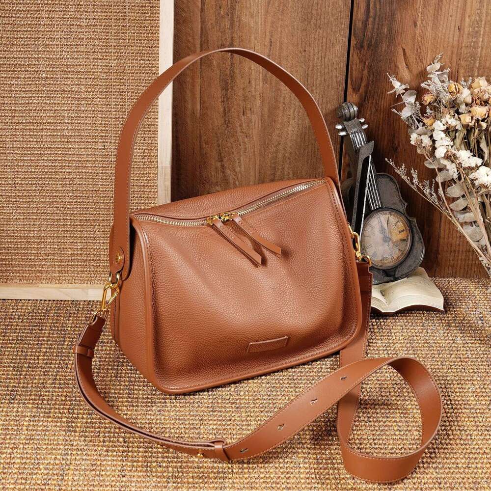 Women's 2025 New Simple Texture Single Shoulder Underarm Crossbody Bag Top Layer Cowhide Commuter Large Capacity Genuine Leather