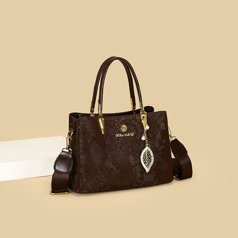 The Designer Offers Free Shipping On Elegant And Luxurious Patent Leather Fashionable Handbags, 2025 New Casual Women's Shoulder Bags And Luxury 