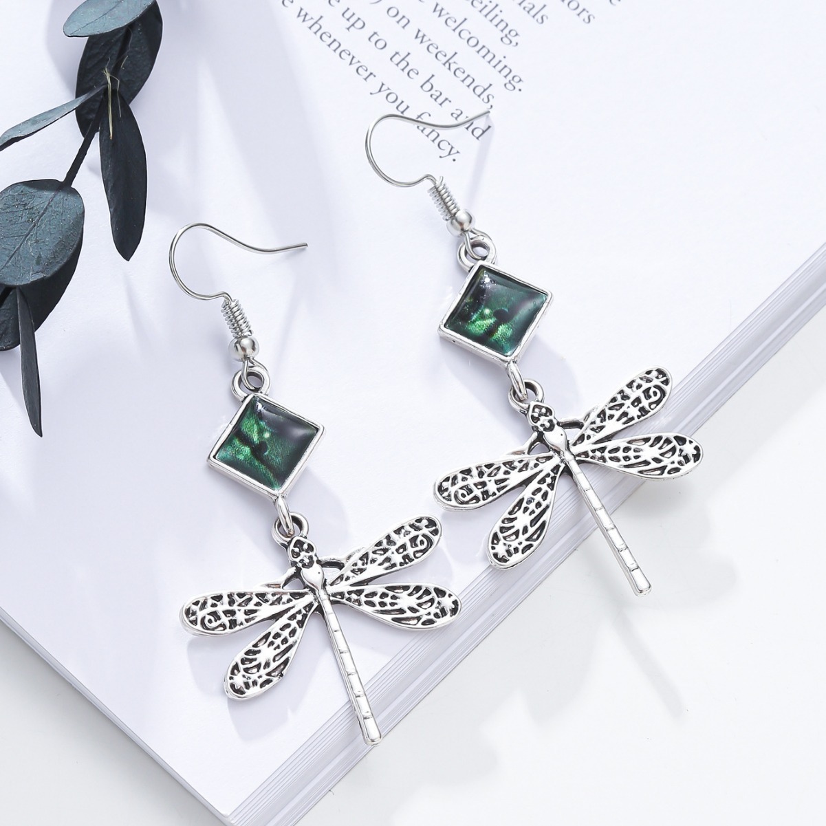 Minimalist Elegant Style Dragoy Earrings Unique Oil Drop Hip Hop Ear Jewelry