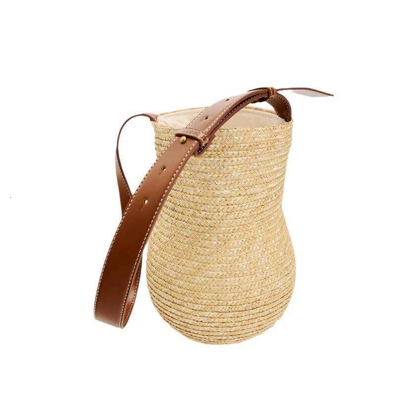 New Gourd Shoulder Grass Woven Bag, Fashionable Portable Straw Handmade Vacation Style Beach Versatile Women's Bag
