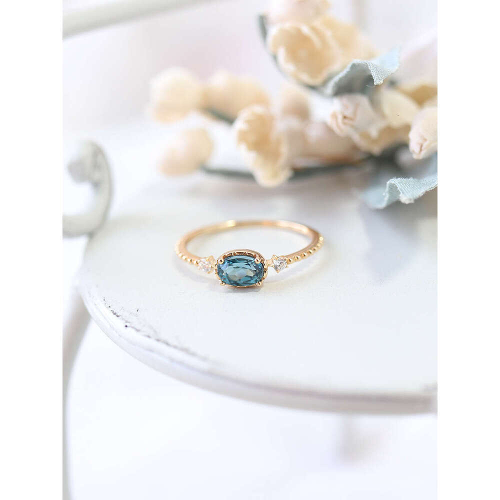 Wulin High Imitation Topaz Light Luxury Niche Oval London Blue Ring for Women