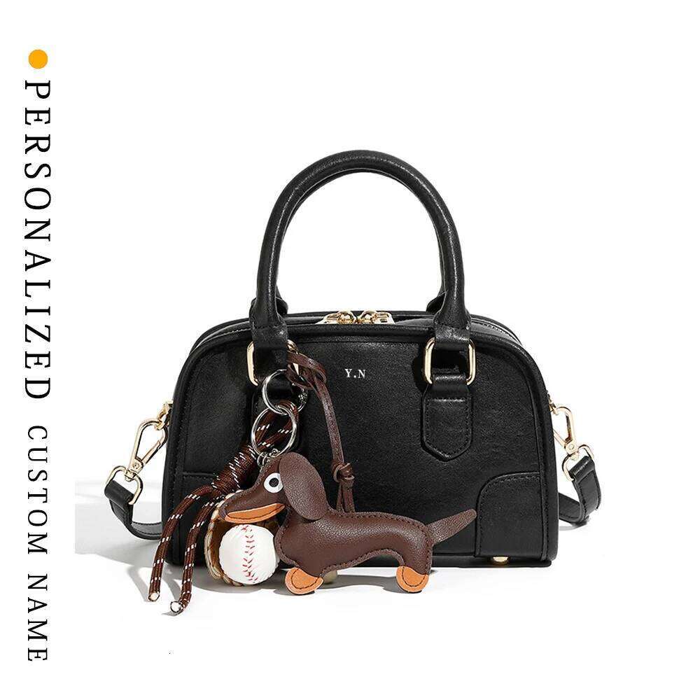 2025 New Second-Layer Cowhide Boston Women's Commuting Versatile Bowling Bag Niche Design Support Free Gold Stamping