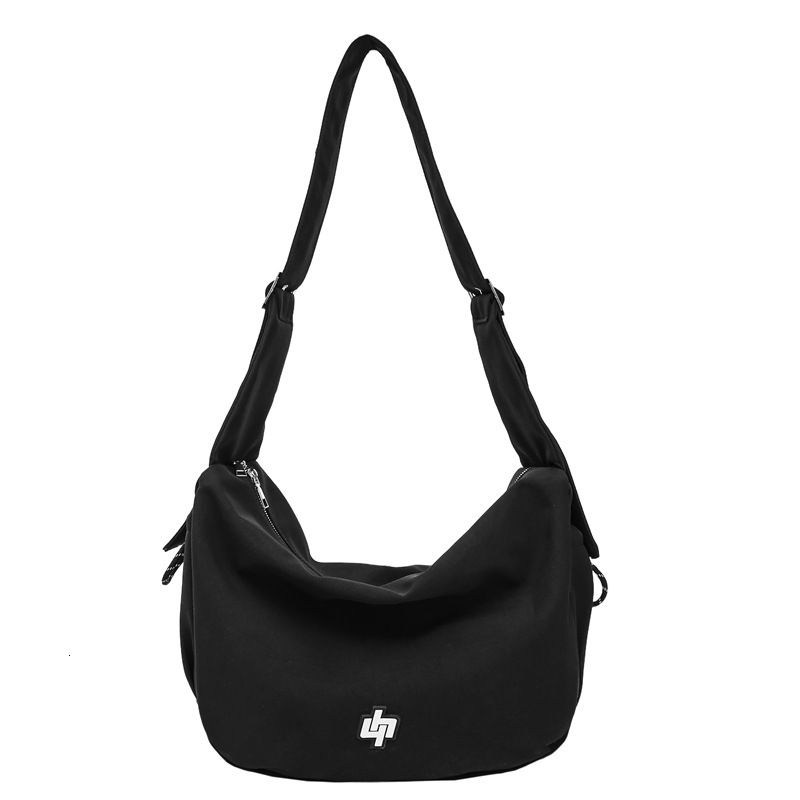 Free shipping designer Outdoor Cycling Nylon Bag for Women Large Capacity 2025 New Casual Simple Dumpling Bag Crossbody Bag with a Sense of Sophistica