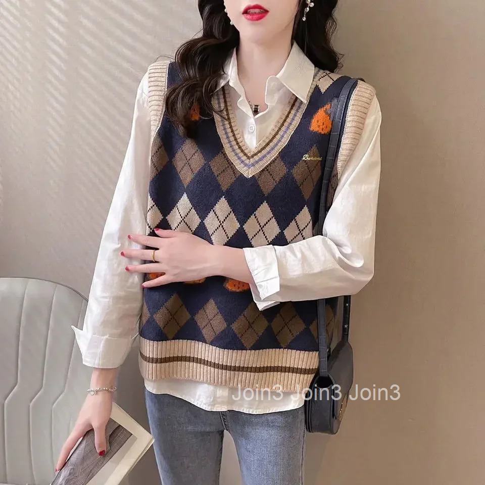 Waistcoat Sleeveless Short Lady Sweaters Pullover Cropped Tops 2025 Jumper Cheap Clothes Clothing Trend Y2k Knit Vests for Women