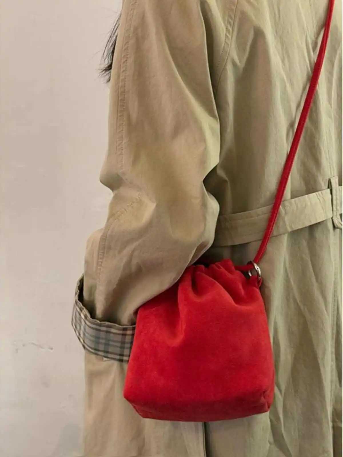 Wen Red Suede Drawstring Bucket Bag New Style Korean Simple Versatile Commuter Single Shoulder Crossbody Bag Solid Color B250618
