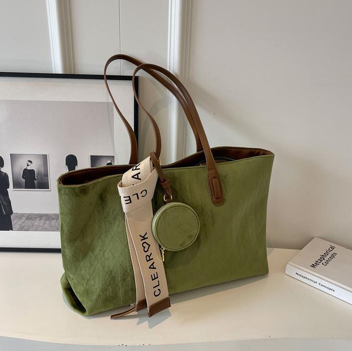 Free shipping designer Women Bag Large Capacity 2025 New Matte Retro Suede Shoulder Bag Trendy Fashion Tote Bag