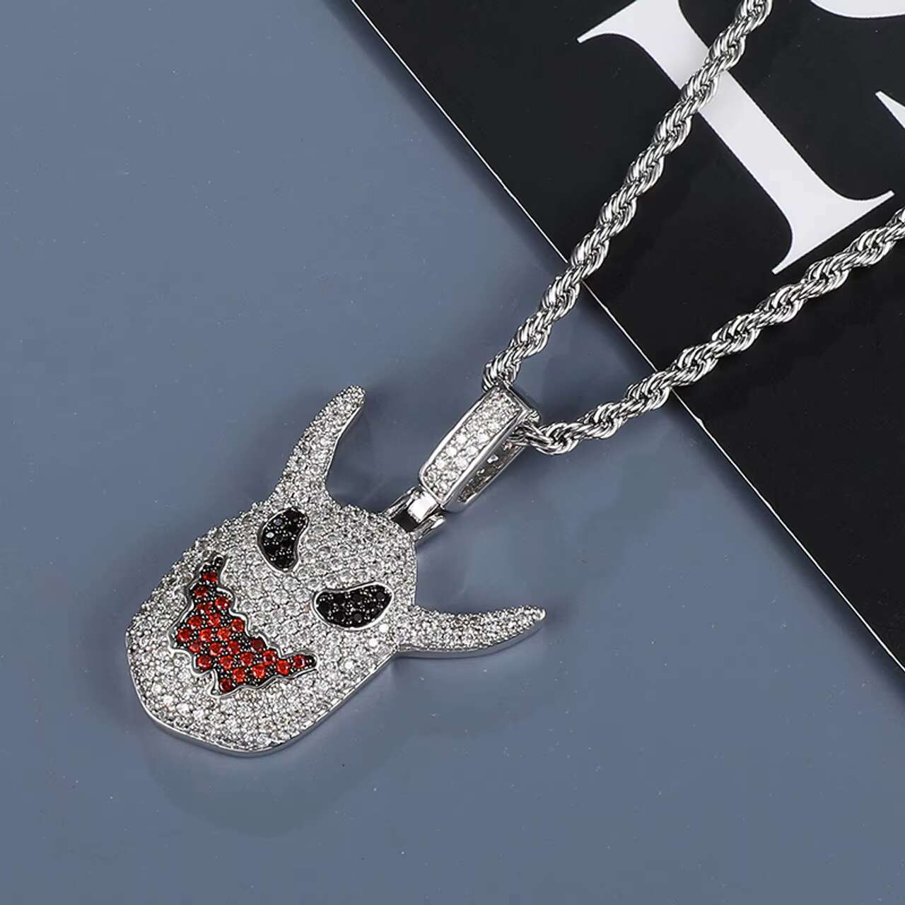 Luxury Mens 18K Gold .925 Silver Hip Hop Demon Devil Pendant Fancy Design Moissanite Necklaces