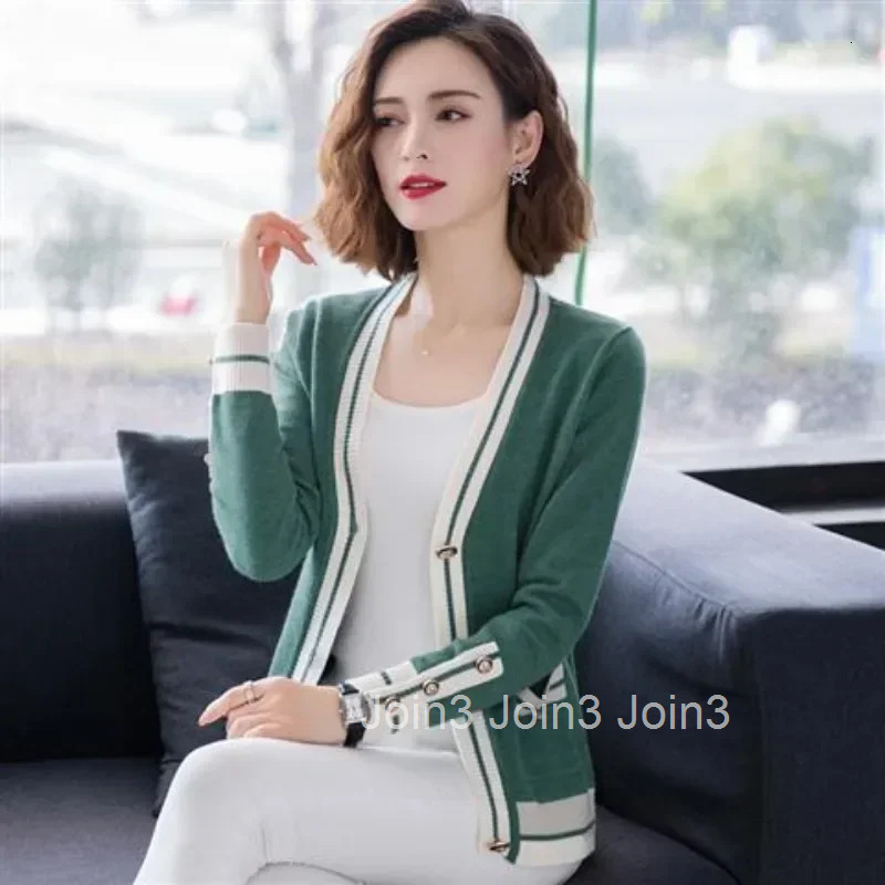 Outerwear Loose Womens Cardigans New In Coat Knitwear 2025 Trending Fashion Korean Streetwear Aesthetic Ladies Knit Sweaters