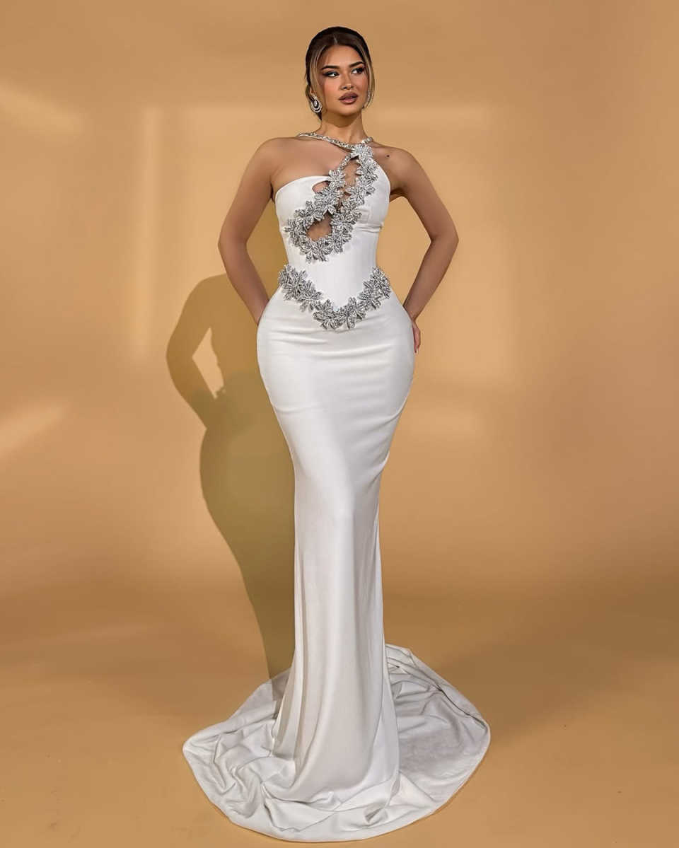 Sexy Mermaid Wedding Dresses Halter Crystal Beads Backless Bridal Gowns Robe Vestido De Novia Customized