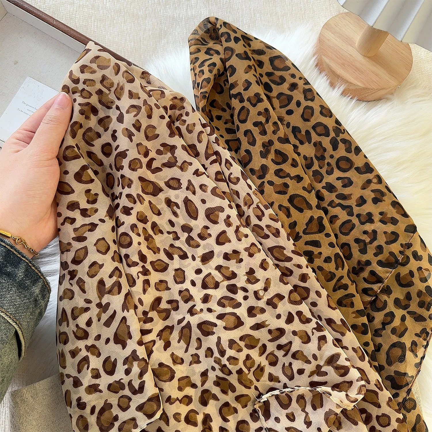 Retro Spice Leopard Headscarf Fashionable Retro Womens High Quality Scarf Elagant Bandana Neck Kerchief Head Bands Perfect Gift 250617
