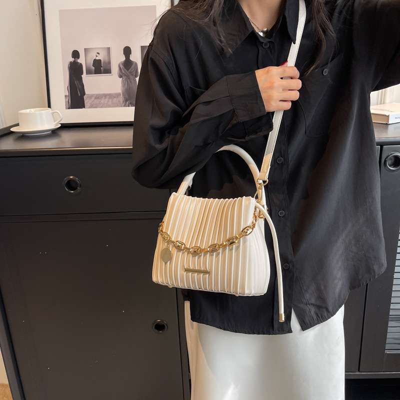 Free shipping designer Unique Designer Bucket Bag 2025 New Versatile Pleated Stylish Crossbody Bag Internet Celebrity Handbag Women Bag