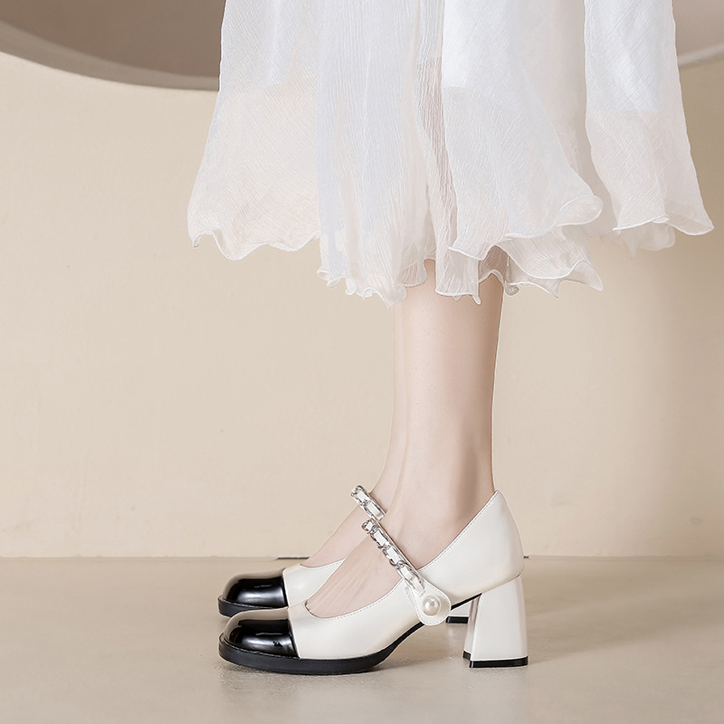 Stylish Fashion Trendy French Vintage Mary Janes for Women Chic Color Blocking Patent Leather High Heels with Pearl Embellishment Block Heel shoes